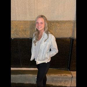 Meet your Posher, Erika
